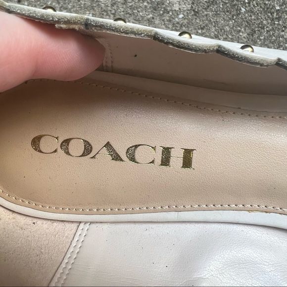 Coach Jill Leather Scalloped Studded Flats White Cream size sz 9.5 - Picture 9 of 10
